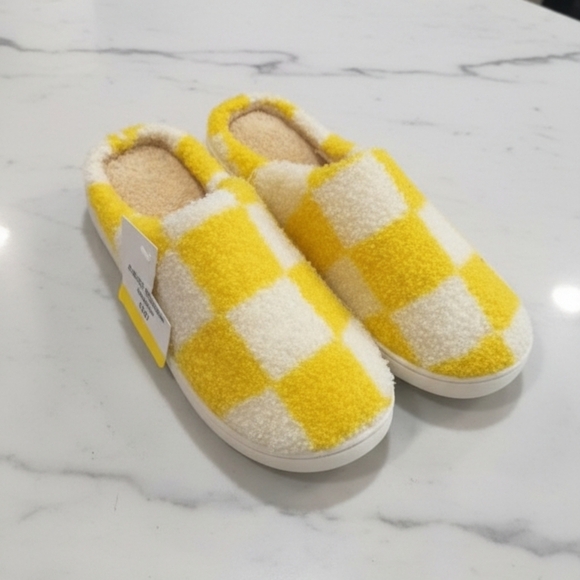 Shoes - Yellow and White Checkered Slippers